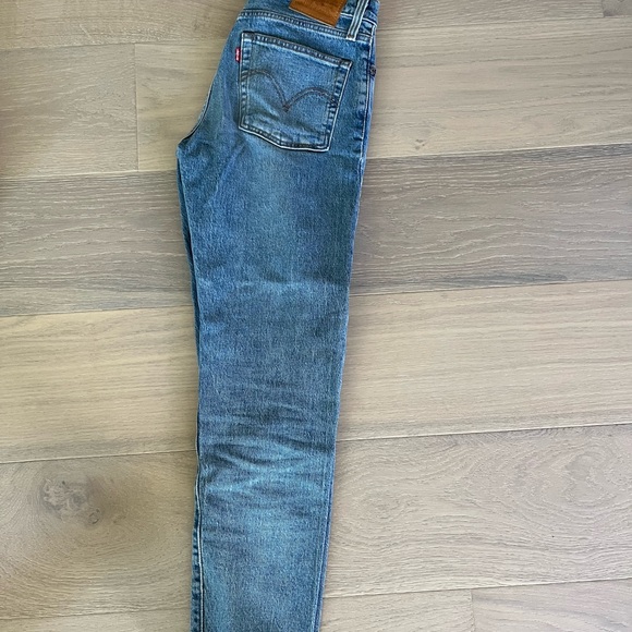 Levi’s wedgie straight jeans - Picture 5 of 7